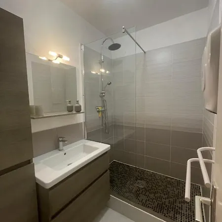 Apartment T2 Proche Carqueiranne